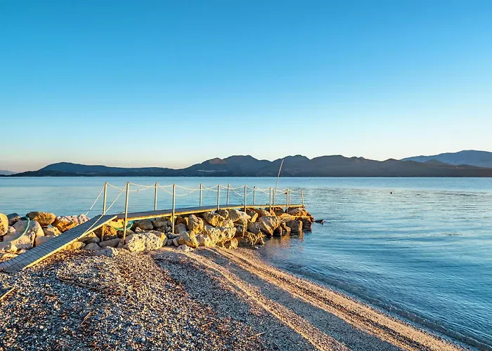 Old Boat Double 11 Apartment Nikiana